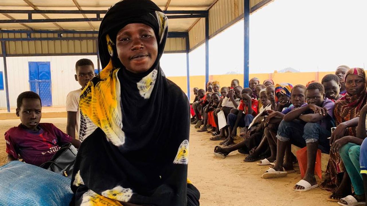 Sudan'daki kamplarda 1200'den fazla çocuk hayatını kaybetti