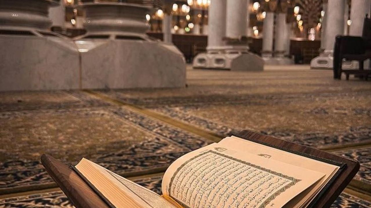 Kur’an’dan Uyarı: Dünya Bir Oyun, Ahiret Gerçek Hayattır