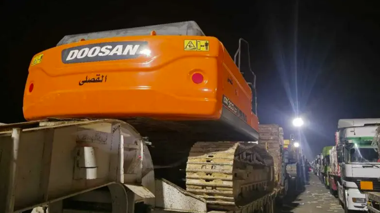 Mısır’a Ait İş Makineleri Gazze’ye Girdi: İsrail Esirlerinin Cesetleri Aranıyor