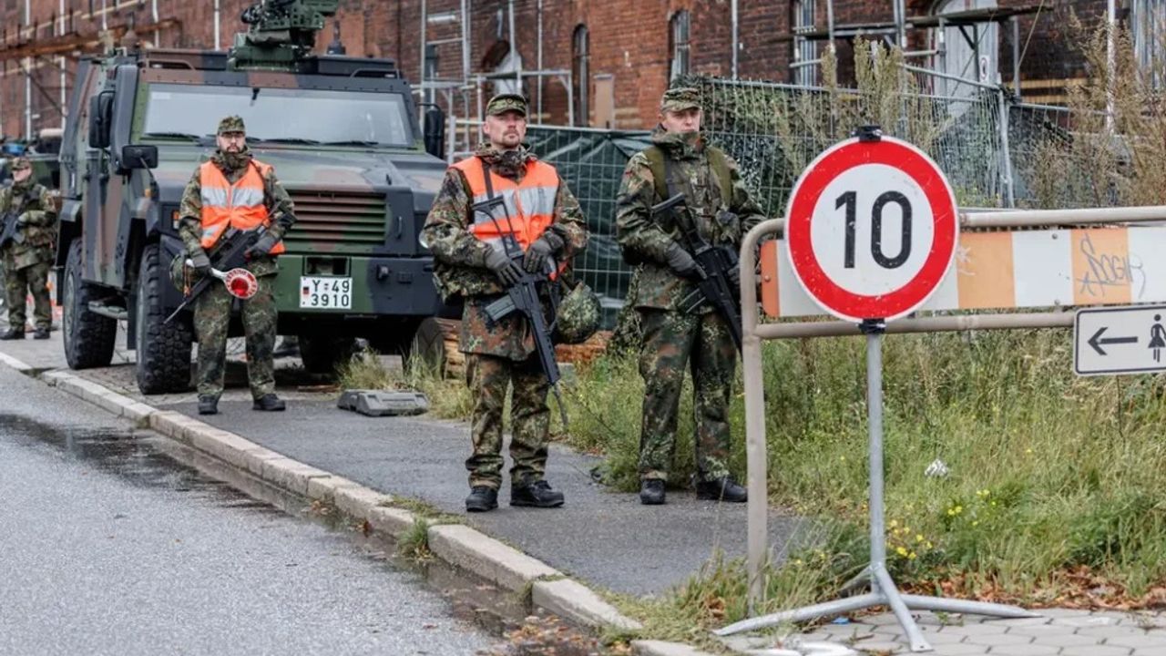 Almanya, Askeri Alanların Sivil Dönüşümünü Durdurdu