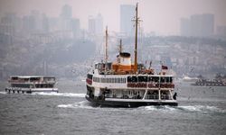 İstanbul'da fırtına: Bazı vapur seferleri iptal edildi