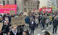 Almanya'nın İsrail'e Silah Sevkiyatı Berlin'de Protesto Edildi