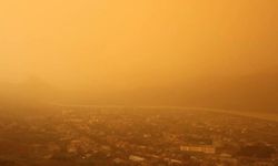 Sahra Çölü'nden Gelen Toz Bulutu Türkiye'yi Etkisi Altına Aldı: 3 Gün Boyunca Maske Tavsiyesi