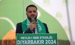 Diyarbakır'da Mevlid-i Nebi Etkinliğinde "Önder Hazreti Muhammed" Mesajı Yankılandı