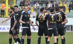 Erokspor Liderlik Koltuğunu Bırakmıyor: Bucaspor'u 2-1 Mağlup Etti!