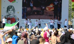 Esenler'de "14. Uluslararası Barış Ekmeği Festivali" Düzenlendi: Gazzeli Çocuklardan Dünya Liderlerine Mesaj
