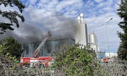 Konya'nın Selçuklu İlçesinde Fabrika Deposunda Yangın Kontrol Altına Alındı