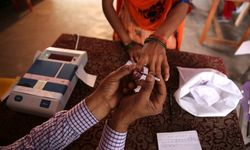 Bangalor'da Seçim Katılımını Artırmak İçin ücretsiz taksi ve yemek