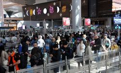Bayram Yoğunluğu İstanbul Havalimanı'nda Başladı: Tatil Yolculukları Hız Kazanıyor