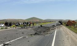 Şanlıurfa'da Kamyonet ile Otomobil Çarpıştı: 4 Ölü