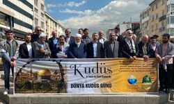 Sultanbeyli'de "Dünya Kudüs Günü" münasebetiyle basın açıklaması düzenlendi