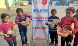 Yetimler Vakfı, Gazze'deki Müslümanlara İftar Vermeye Devam Ediyor"