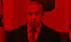 Gantz'tan Netanyahu'ya Sert Uyarı: "Uçuruma Sürüklemeyi Tercih Edersen, Kabineden Çekiliriz"