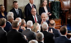 Fransız Vekiller Netanyahu'nun Kongre Konuşmasını "Utanç Verici" Olarak Nitelendirdi