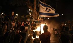 Netanyahu'nun Ateşkes Kararına Karşı İsrail'de Büyük Protesto