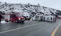 Malatya'da Ambulans ve Kamyonet Çarpıştı: 7 Yaralı