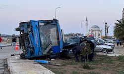 Adana'da Halk Otobüsü Devrildi, Çok Sayıda Yaralı Var