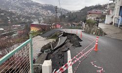 Zonguldak'ta Heyelan: Mahalle Yolunda Çökme Meydana Geldi