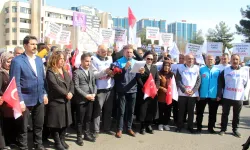 Diyarbakır’da DEM Partili belediyeler tarafından işten çıkarılan işçiler,Ramazan Ayında da Çadır Nöbetinde!