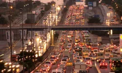 İstanbul'da İftar Öncesi Trafik Yoğunluğu Yüzde 83'e Ulaştı