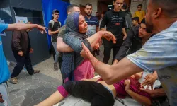Gazze'de cenaze evi bombalandı: Çok sayıda şehit.