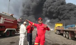 İran’da Limanda Akaryakıt Sızıntısından Yangın Çıktı.
