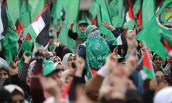 Hamas: Netanyahu Terörist, Bu Topraklarda Biz Varız ve Buradayız!"