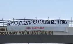 TİP, Şeriat Karşıtı Pankartlarla İslami Değerlere Saldırdı.
