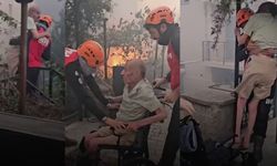 İzmir’deki Yangında 70 Yaşındaki Engelli Adam Son Anda Kurtarıldı