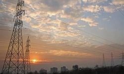 İran'da enerji krizi: 160 kurumun elektriği kesildi!