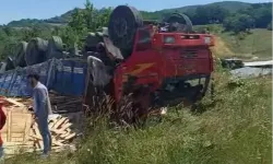 Yalova Yolu’nda Odun Yüklü Kamyon Takla Attı: 1 Yaralı