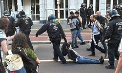 Berlin’de Filistin’e Destek Gösterisine Müdahale: Çok Sayıda Gözaltı