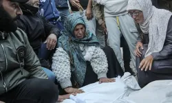 Gazze’de Açlıktan Ölenlerin Sayısı 271’e Yükseldi