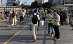 Sokaklarda artan çıplaklığa karşı gençlerden broşür.