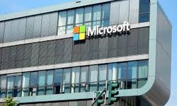 Microsoft protestosunda 2 çalışan işten atıldı.