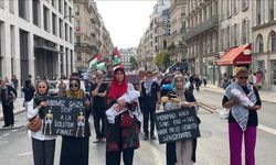 Paris’te Filistin İçin Büyük Gösteri: “Gazze’de Soykırımı Durdurun”