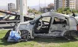 Kayseri’de feci kaza: 3 ölü, 3 yaralı.