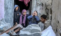 Gazze’de Katliam: İsrail Saldırılarında 74 Filistinli Şehit