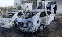 İşgalci Siyonistler Batı Şeria’da Terör Estiriyor: Filistinlilerin Araçlarını Ateşe Verdiler!