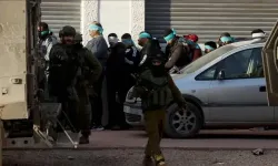 Batı Şeria’da Baskın: İsrail 9 Filistinliyi Gözaltına Aldı