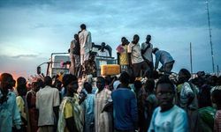 Faşir'de kriz derinleşiyor: 62 binden fazla kişi evini terk etti