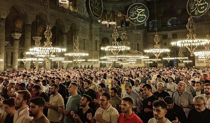 Üç Ayların Başlangıcı Regaip Kandili Camilerde Coşkuyla İdrak Edildi!