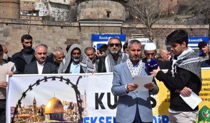 Bitlis'te Dünya Kudüs Günü için basın açıklaması düzenlendi