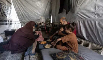 Gazze'de insani felaket: 52 kişi açlık nedeniyle hayatını kaybetti.