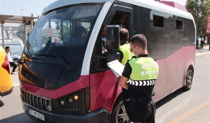Yalova’da Minibüslere Sıkı Denetim: Klima ve Evrak Kontrolü Yapıldı