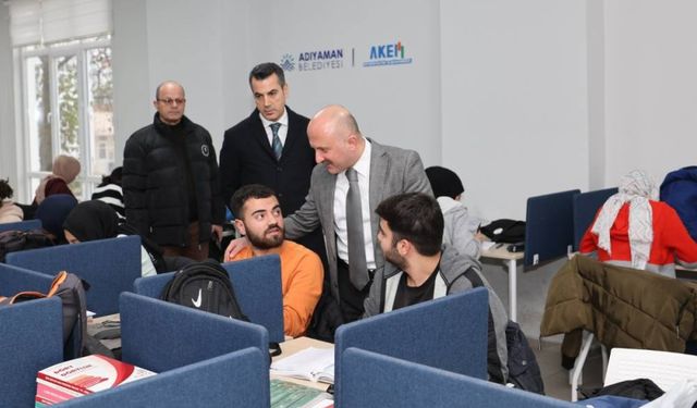 Vali Dr. Varol Gençlerle Eğitim Merkezinde Buluştu: Eğitime Destek Devam Ediyor