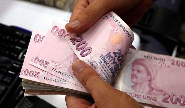 Emekliye Can Suyu: Hesaplarına Anında 1500 TL Yatırılacak! Başvuru Koşulları Açıklandı.