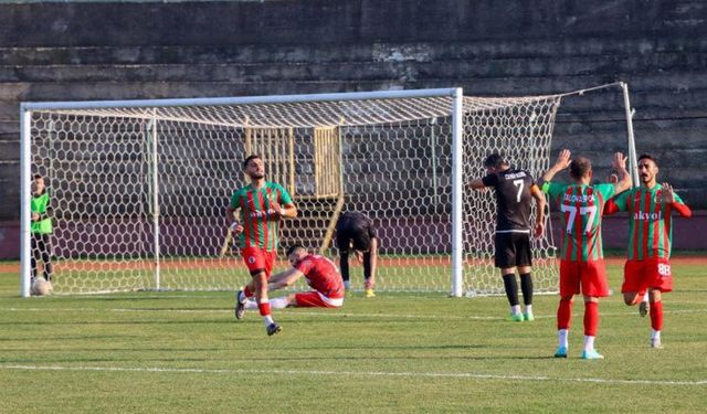 Yalova'da Çiftlikköy Belediyespor ve Yalovaspor Arasındaki Dev Maçın Heyecanı Dorukta!