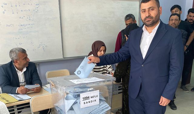 HÜDA PAR İlçe Belediye Başkan Adayları oylarını kullandı