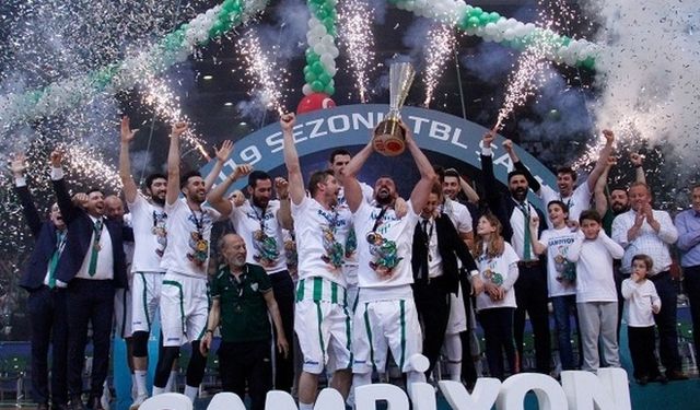Bursaspor'un Hazin Düşüşü: Süper Lig Şampiyonundan 3. Lig'e